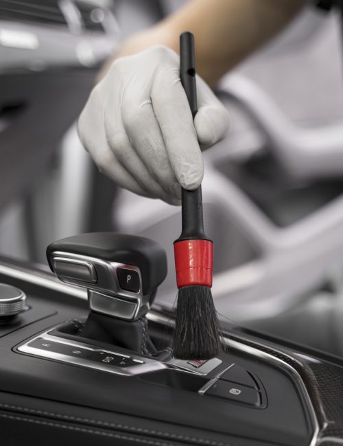 close-up-car-care-process_3